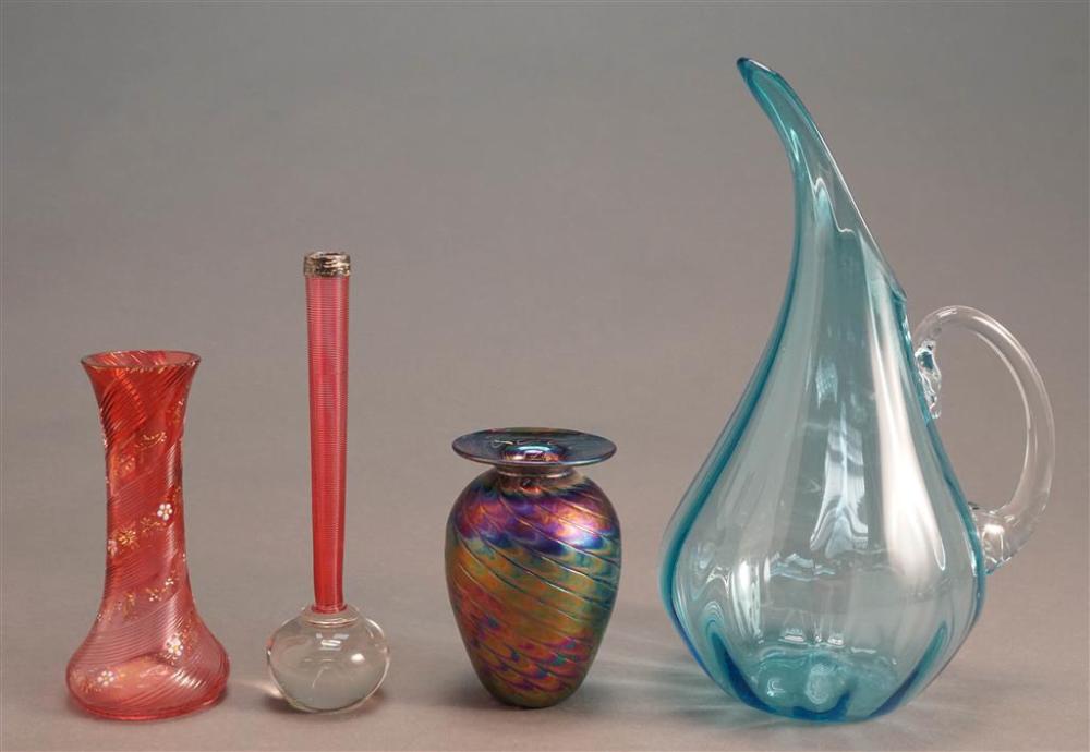 GROUP WITH FOUR ART GLASS ARTICLES,