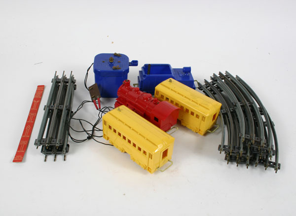 Schylling plastic train set with engine,