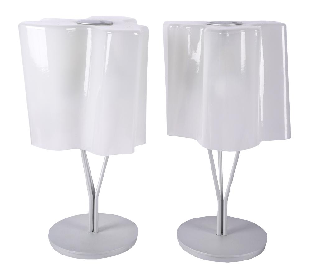 PAIR OF ARTEMIDE "LOGICO" TABLE