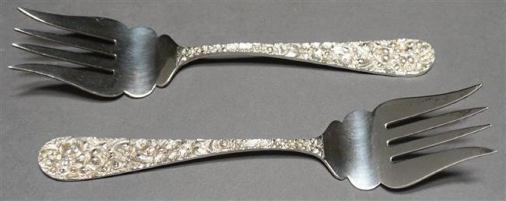 TWO STIEFF REPOUSSE STERLING SILVER 325dd8