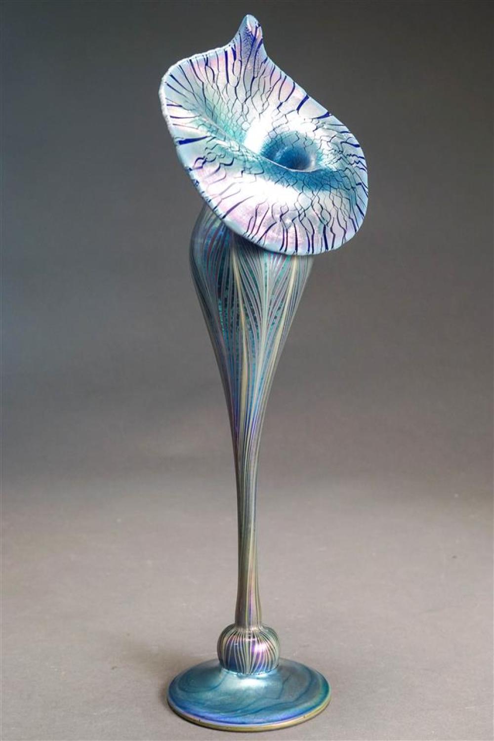 ART GLASS 'JACK IN THE PULPIT'
