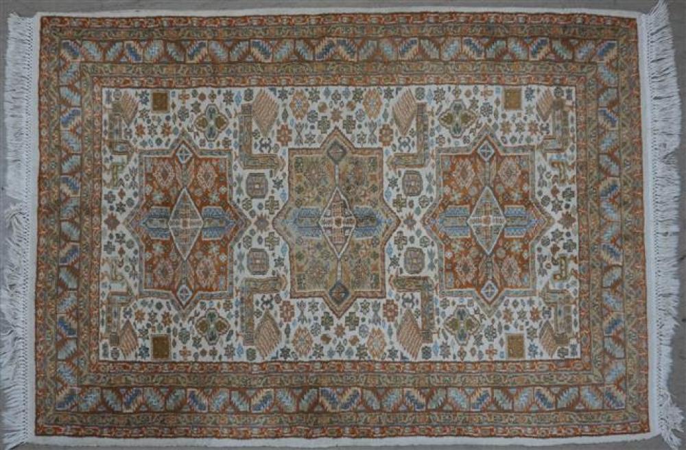 PAKISTAN RUG, 5 FT 4 IN X 3 FT