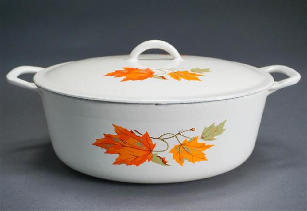 BELGIUM ENAMELED IRON CASSEROLEBelgium