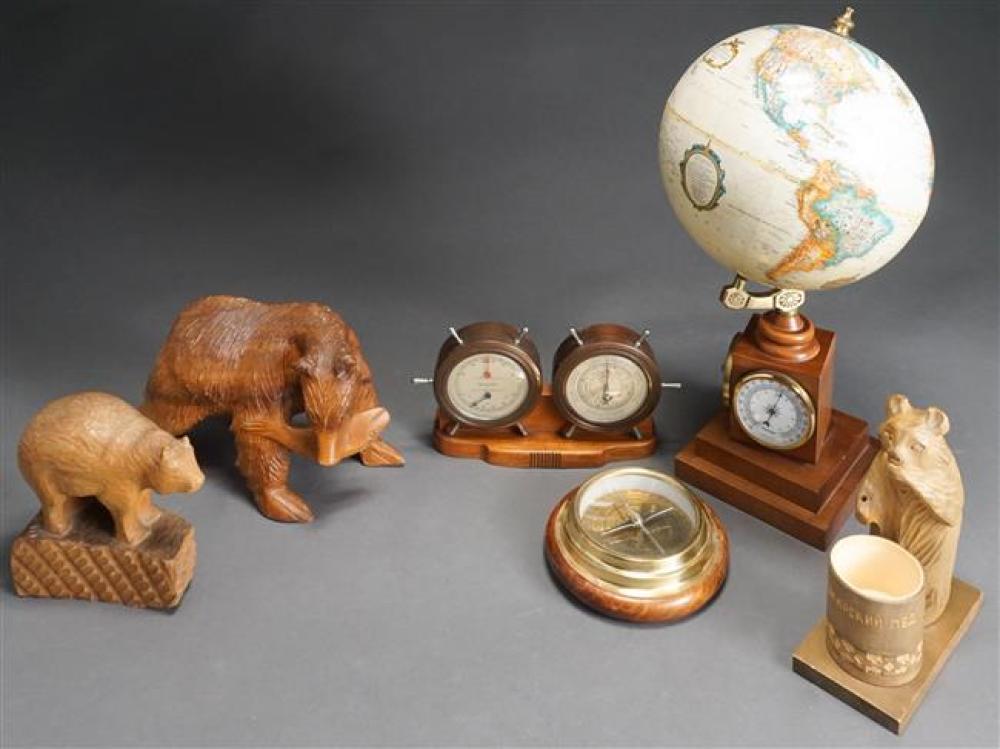 GROUP OF CARVED WOOD BEARS AND ASSORTED