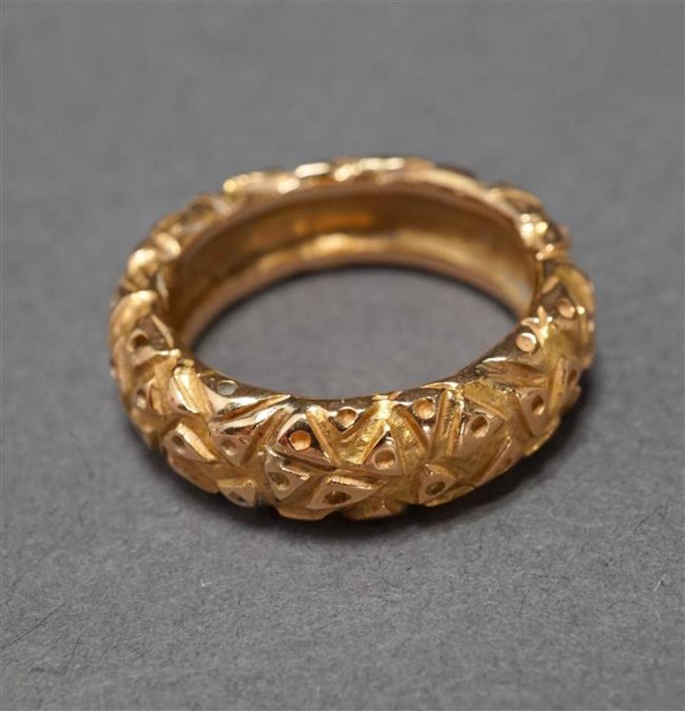 18-KARAT YELLOW-GOLD BAND, 5.18