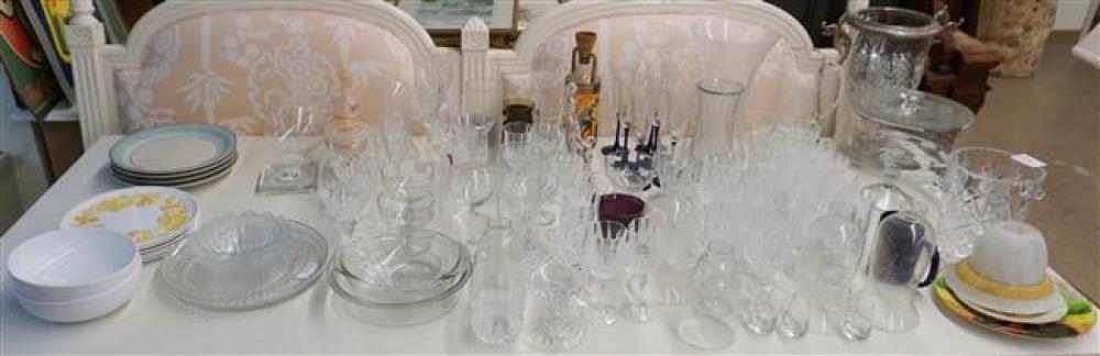 COLLECTION WITH ASSORTED GLASS 326042