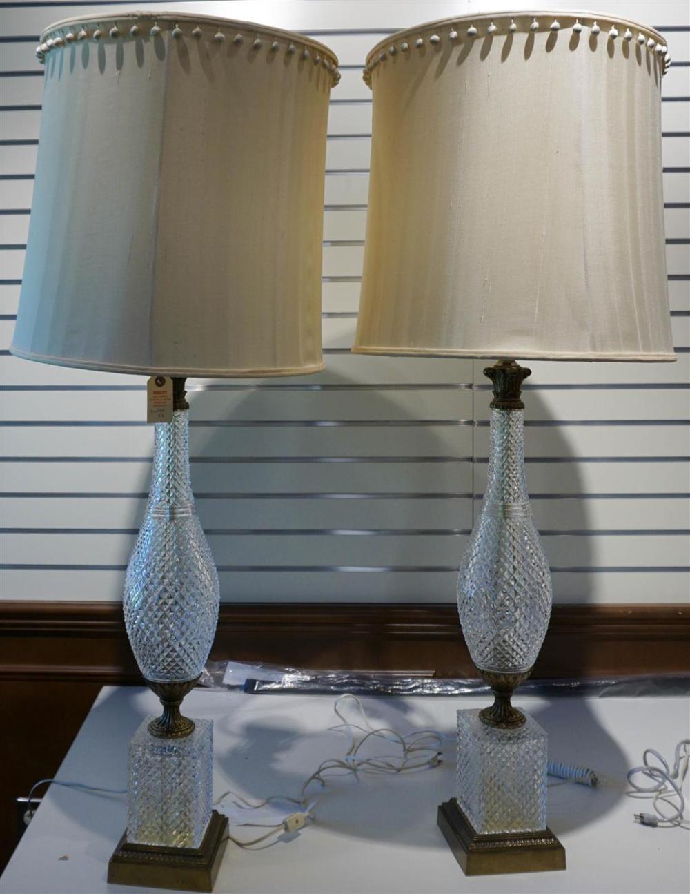 PAIR MOLDED GLASS BASE TABLE LAMPS,