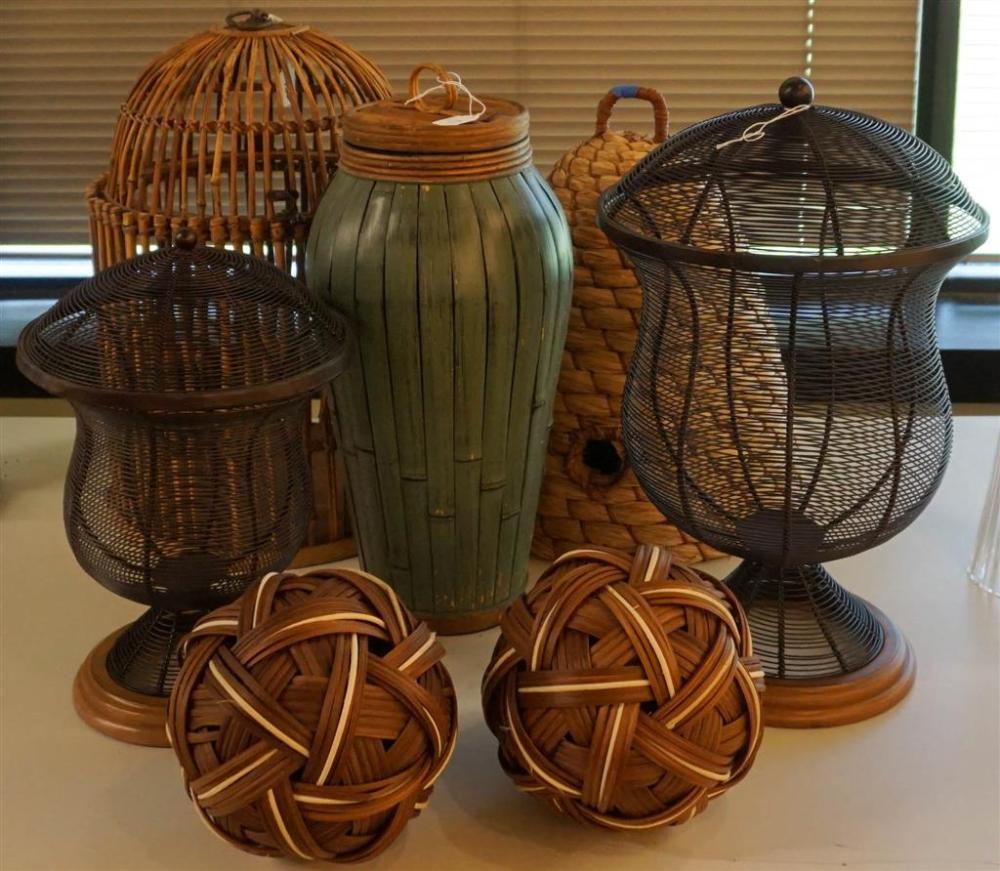 RATTAN CAGE PAIR WIRE URNS RATTAN 326203