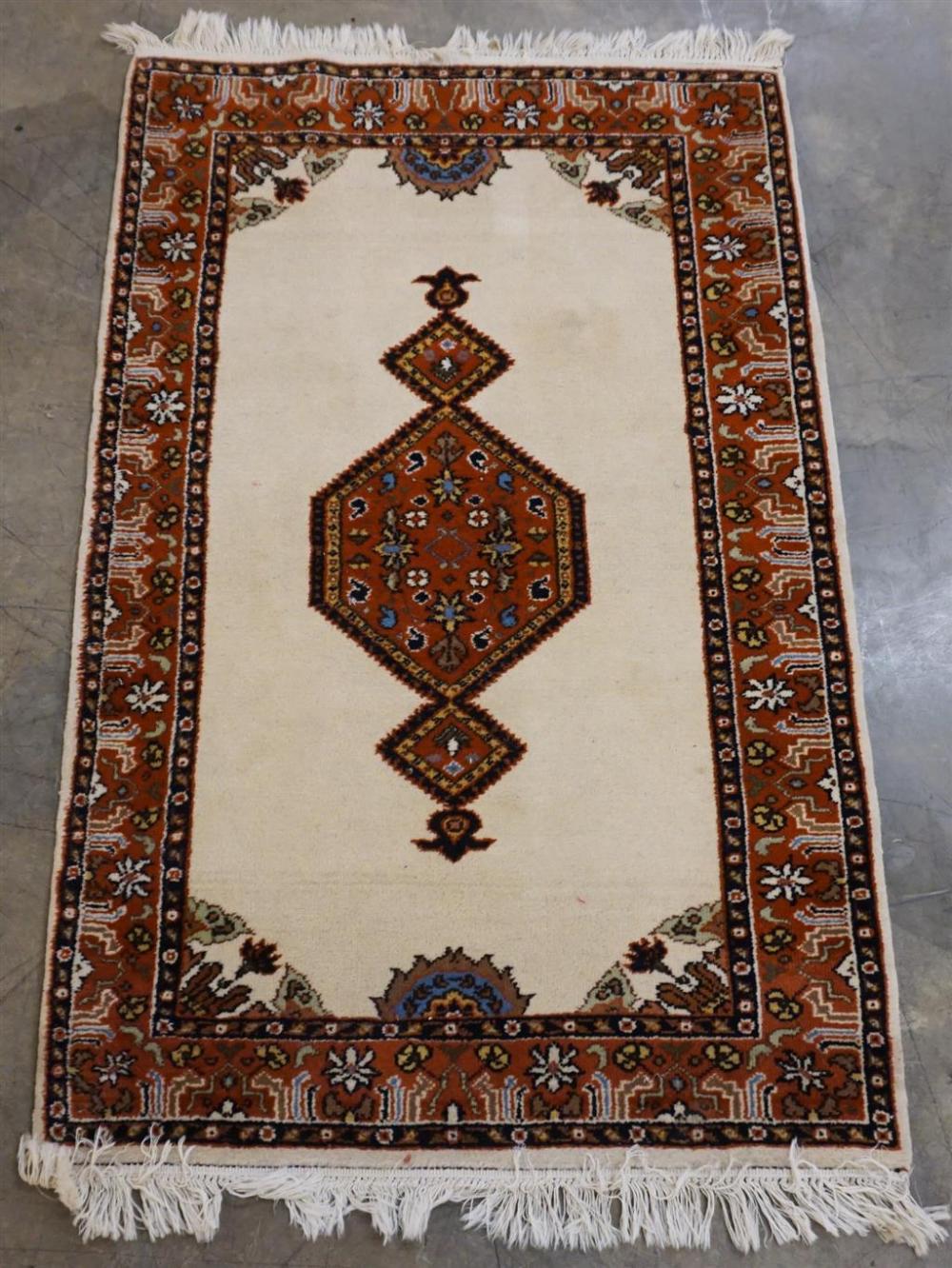 INDO-TABRIZ SCATTER RUG, 4 FT 9