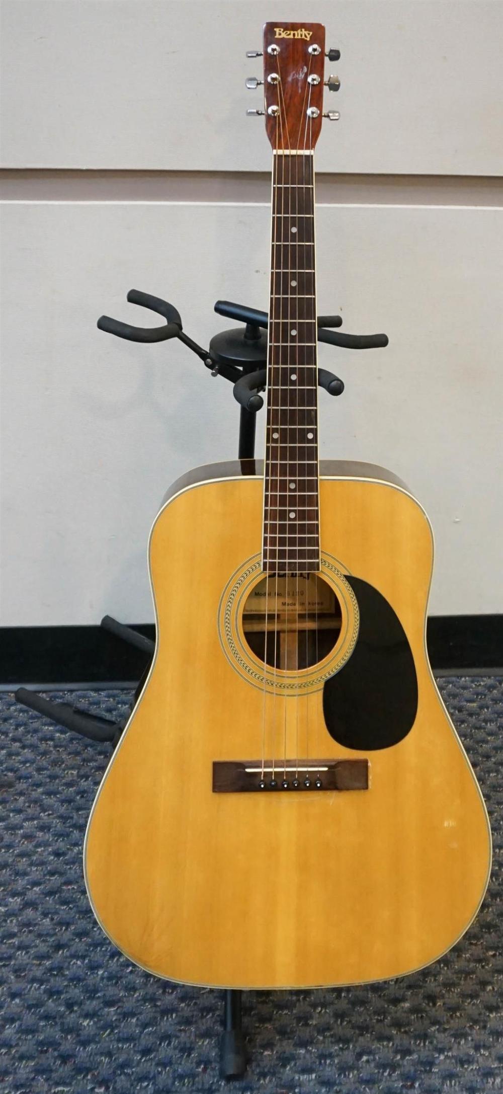 BENTLY MODEL 5120 GUITAR WITH STANDBently 3262ca