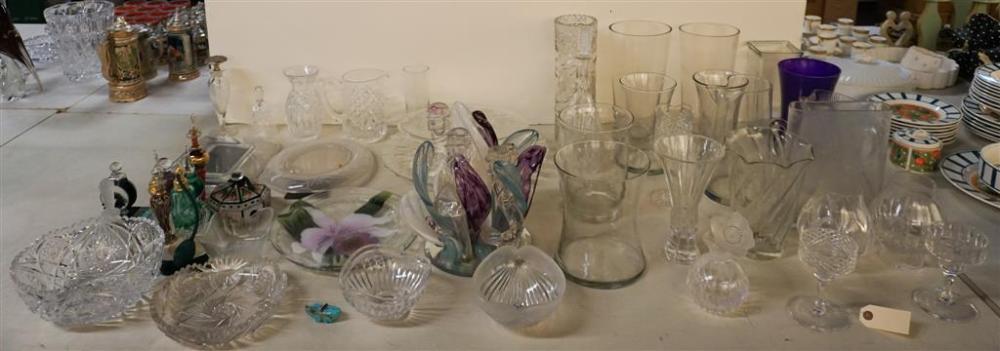 COLLECTION OF GLASS AND CRYSTAL  3265ce