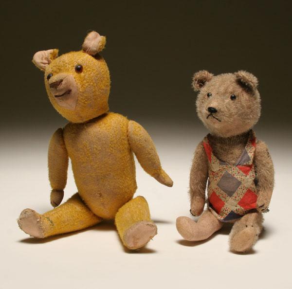 Teddy bears two early jointed 50a52