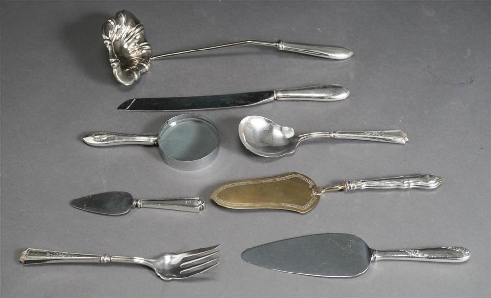 EIGHT STERLING HANDLE SERVING ARTICLESEight