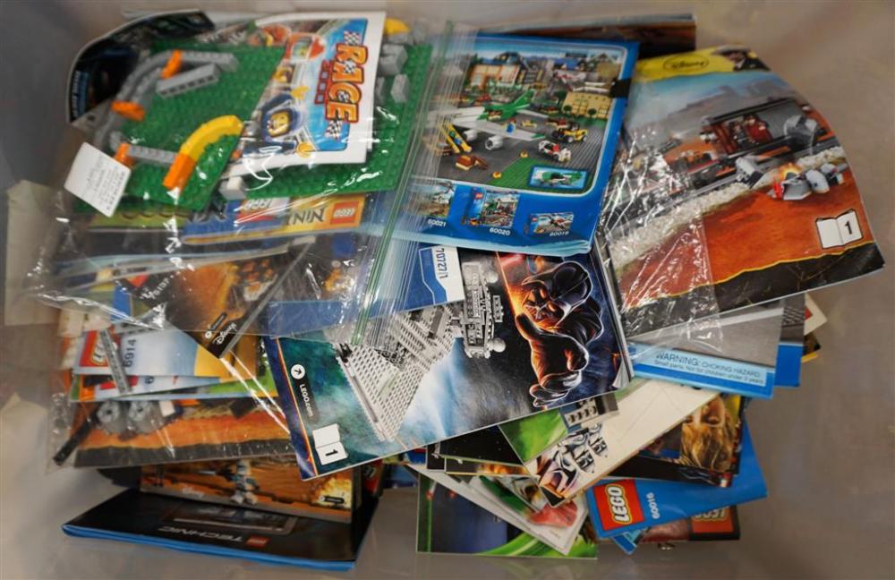 LARGE COLLECTION OF LEGO INSTRUCTION 326796