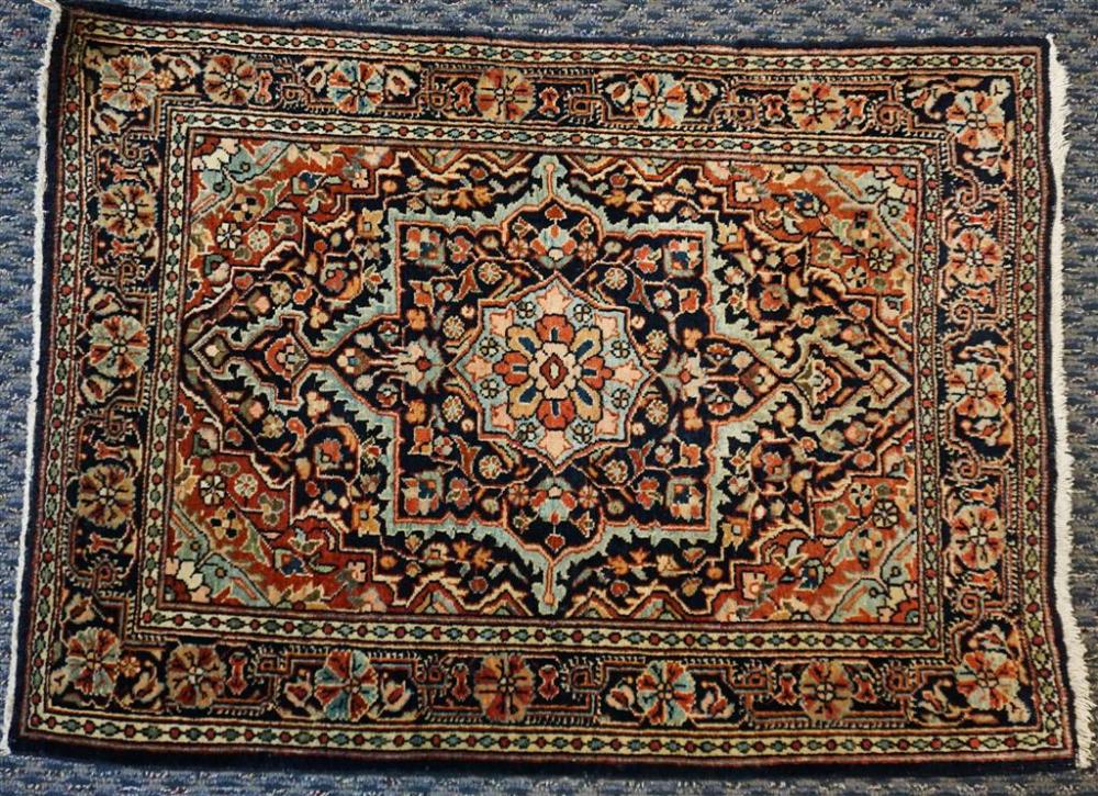 SAROUK RUG 2 FT 2 IN X 3 FTSarouk 3267ce