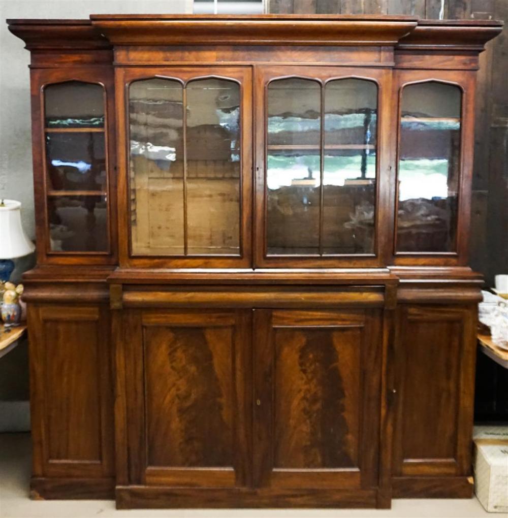 VICTORIAN STYLE MAHOGANY BREAKFRONT 326808