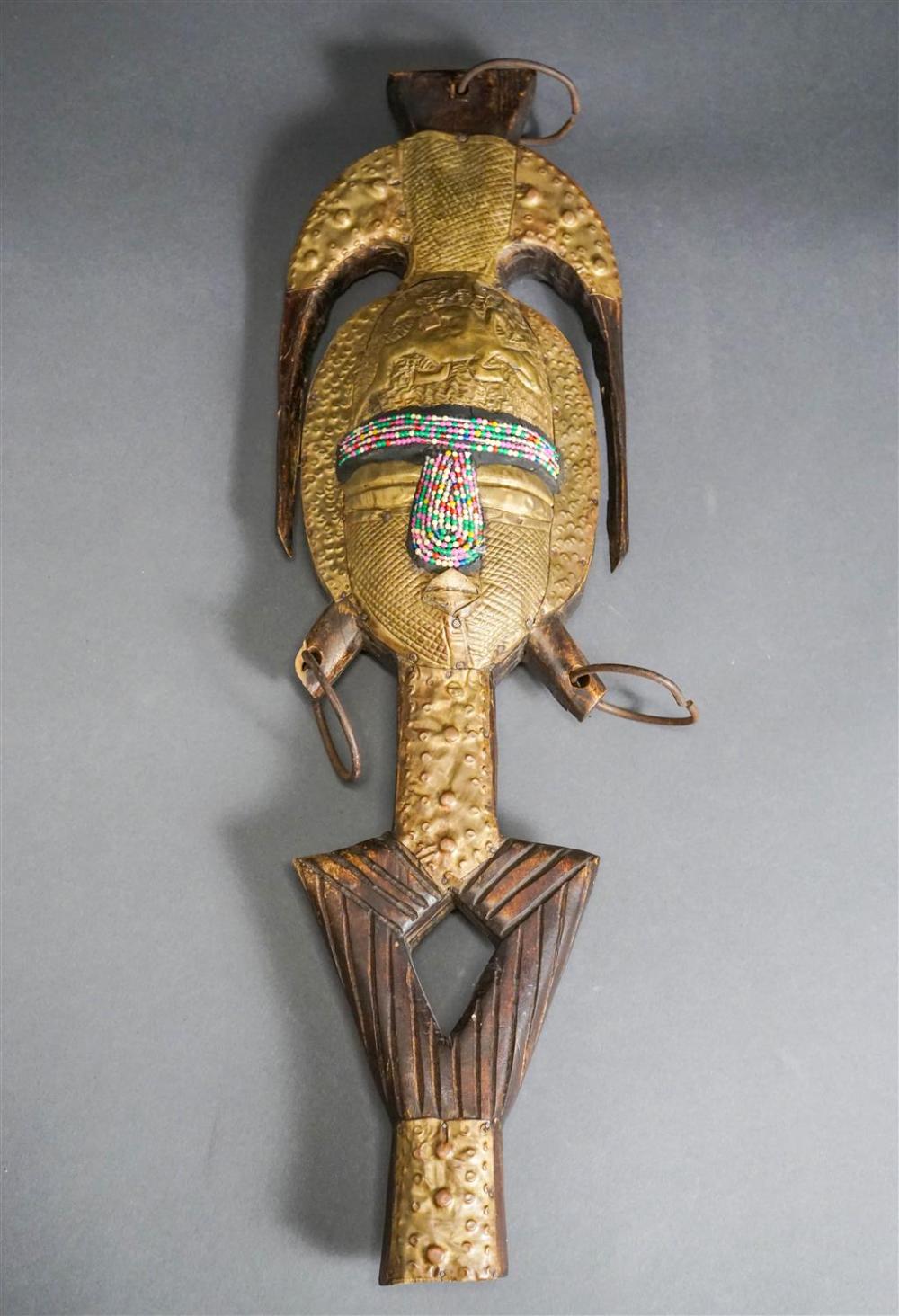 AFRICAN CARVED WOOD AND METAL FIGURAL 32686e