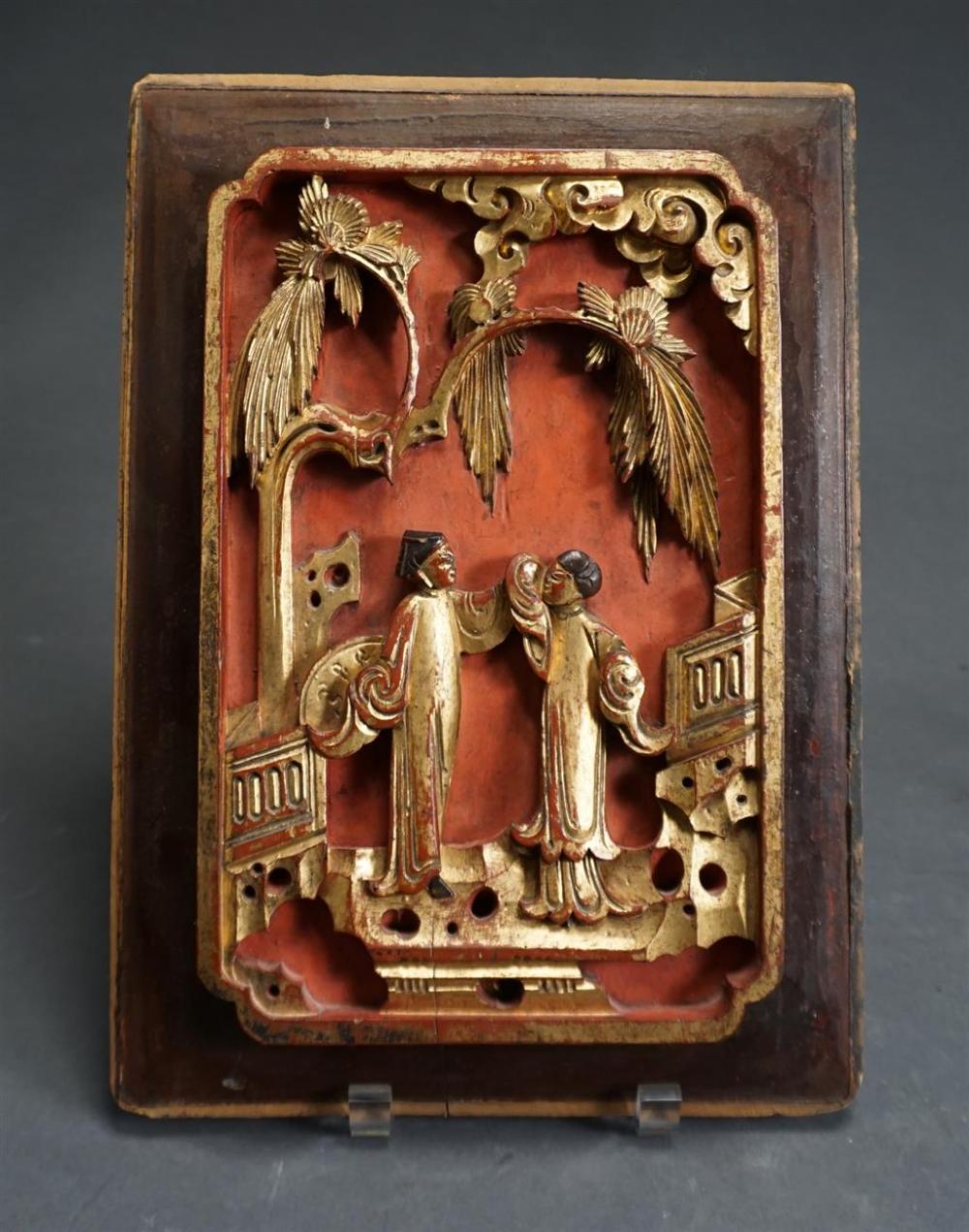 CHINESE PARCEL GILT AND RED PAINTED 326875