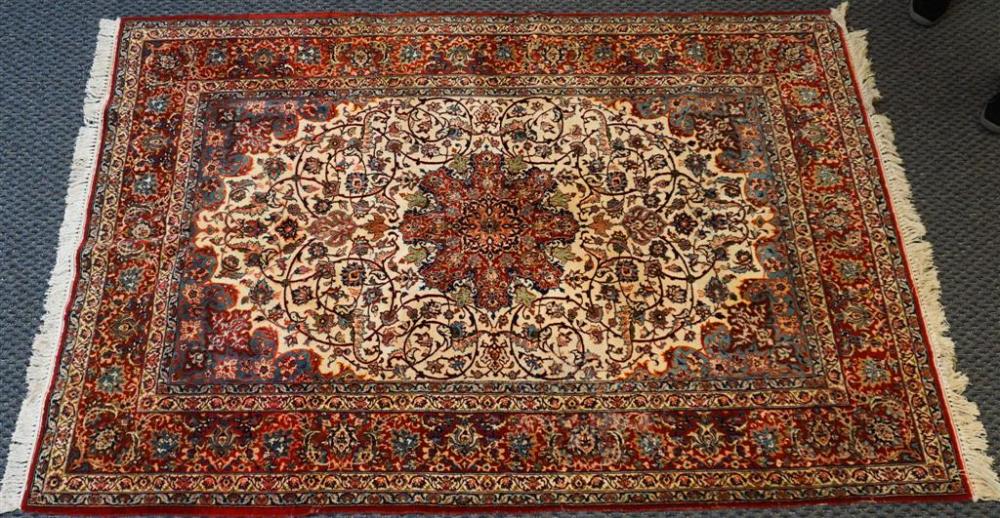 ISFAHAN RUG, 7 FT 6 IN X 5 FT 1