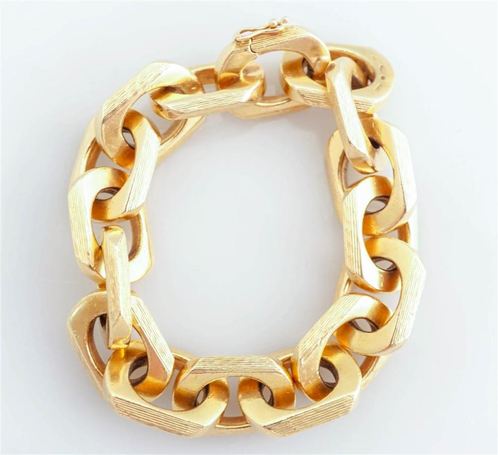 18 KARAT YELLOW GOLD CURB LINK 329278