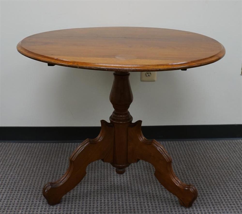 VICTORIAN STYLE WALNUT TILT-TOP