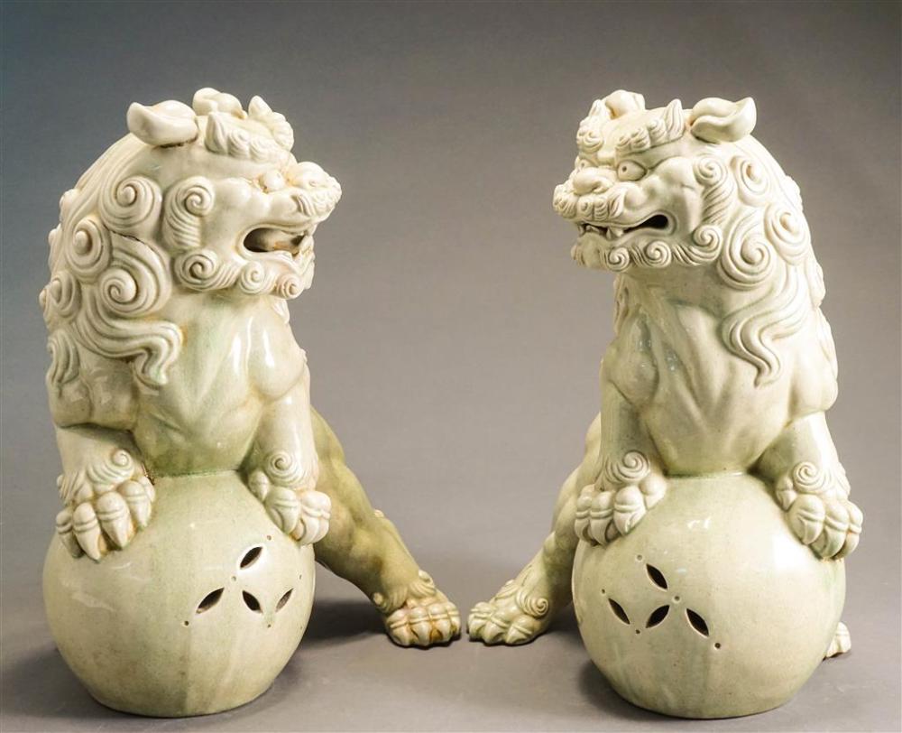 PAIR OF CHINESE CELADON GLAZED 329556