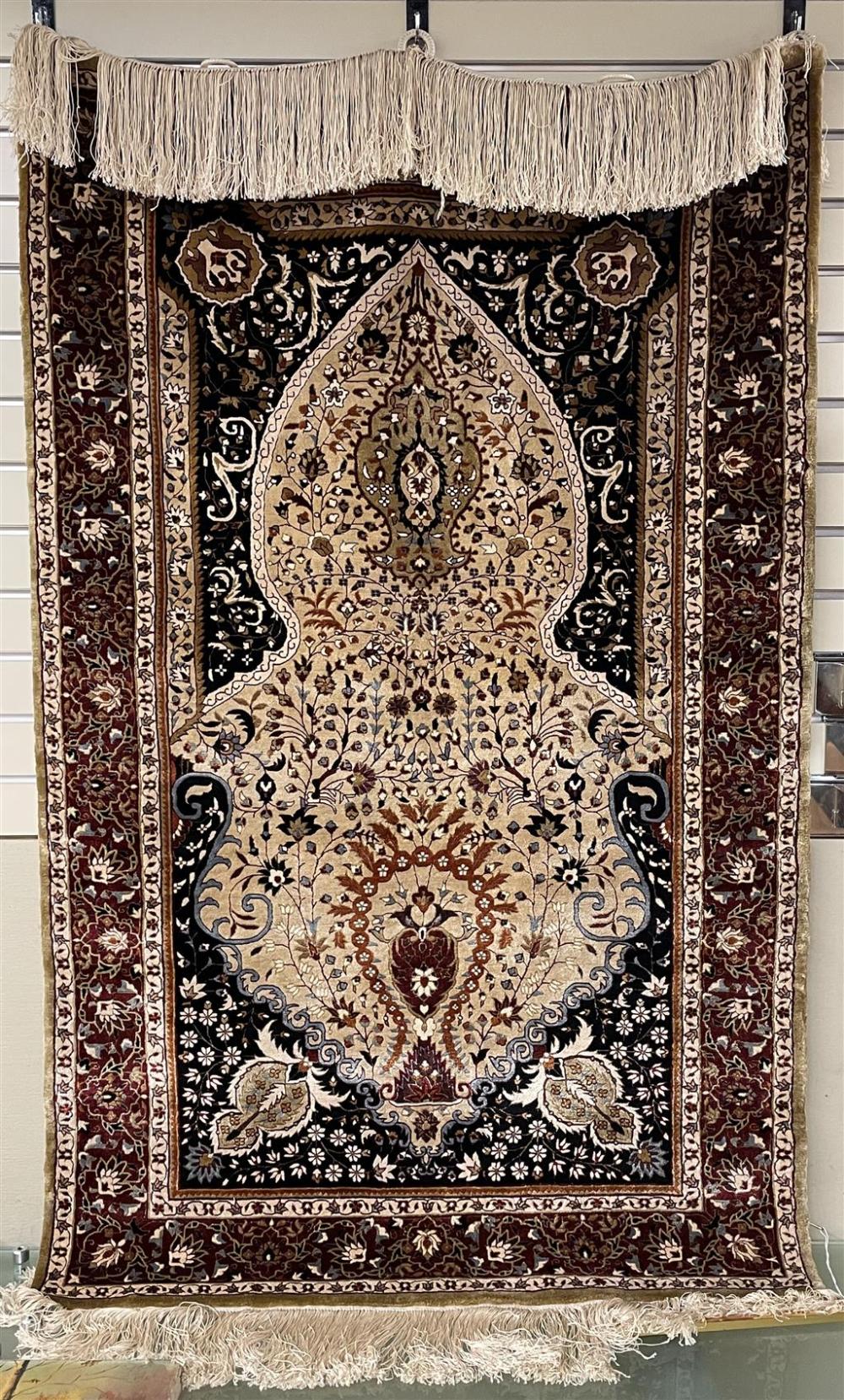 PERSIAN SILK HANGING RUG 5 FT 32959e