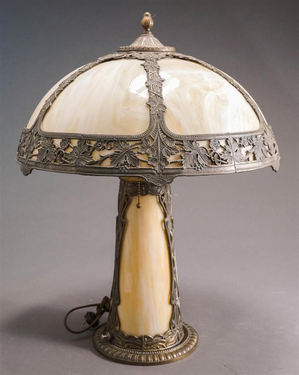 BRASS AND SLAG GLASS TABLE LAMP  32960f