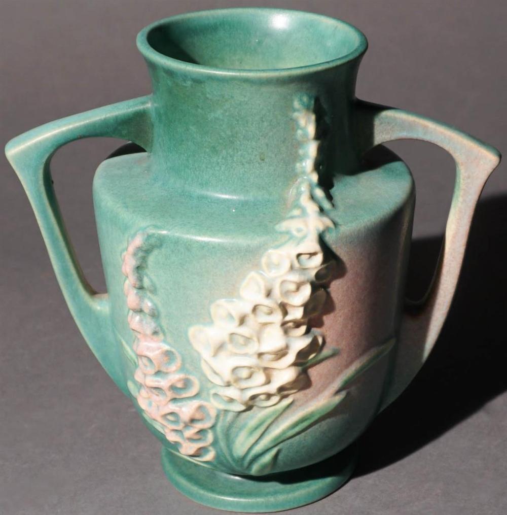 ROSEVILLE GLAZED CERAMIC TWO-HANDLED