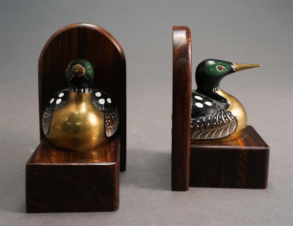 PAIR PAINTED BRASS BIRD MOUNTED 32975e