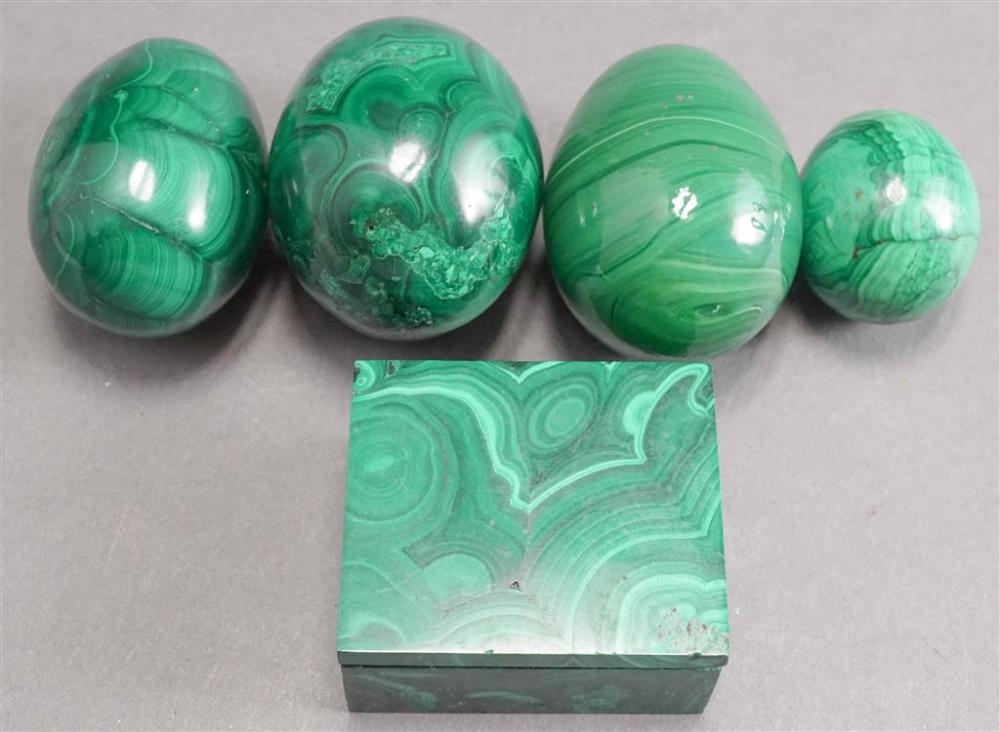 FOUR MALACHITE EGGS AND A BOXFour 3297f3