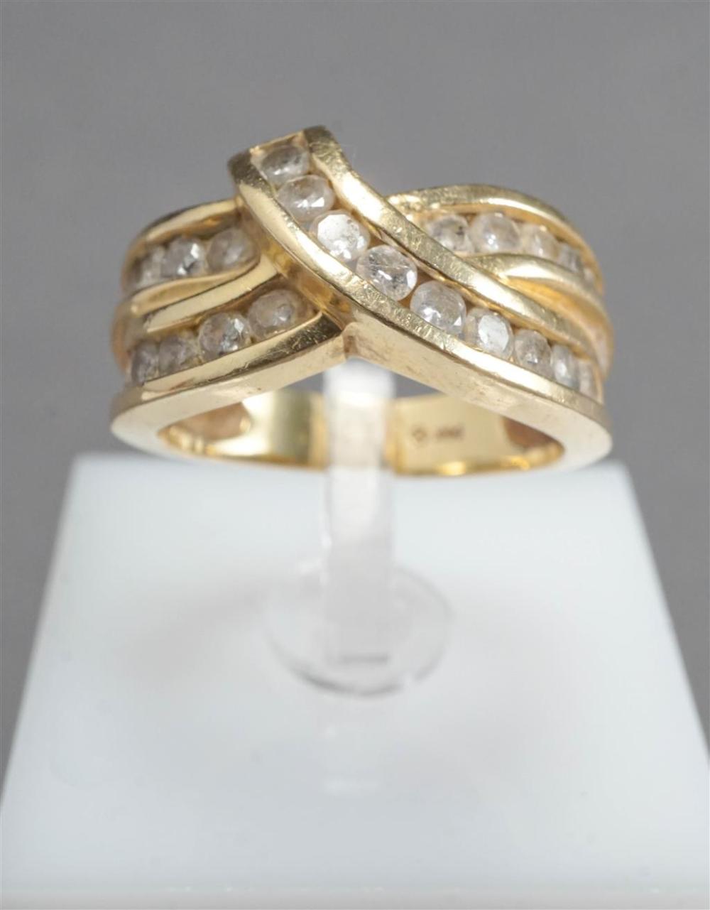 14-KARAT YELLOW-GOLD DIAMOND RING,