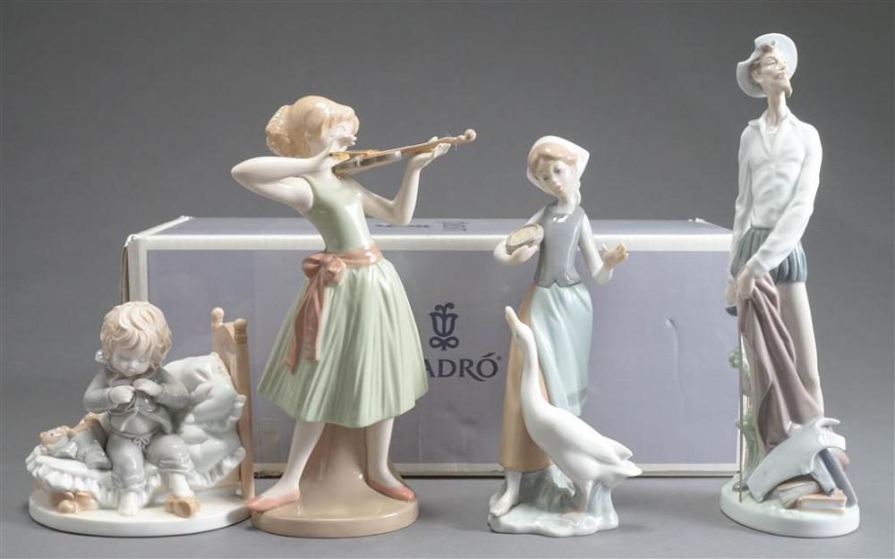 FOUR PORCELAIN FIGURINES: TWO LLADRO