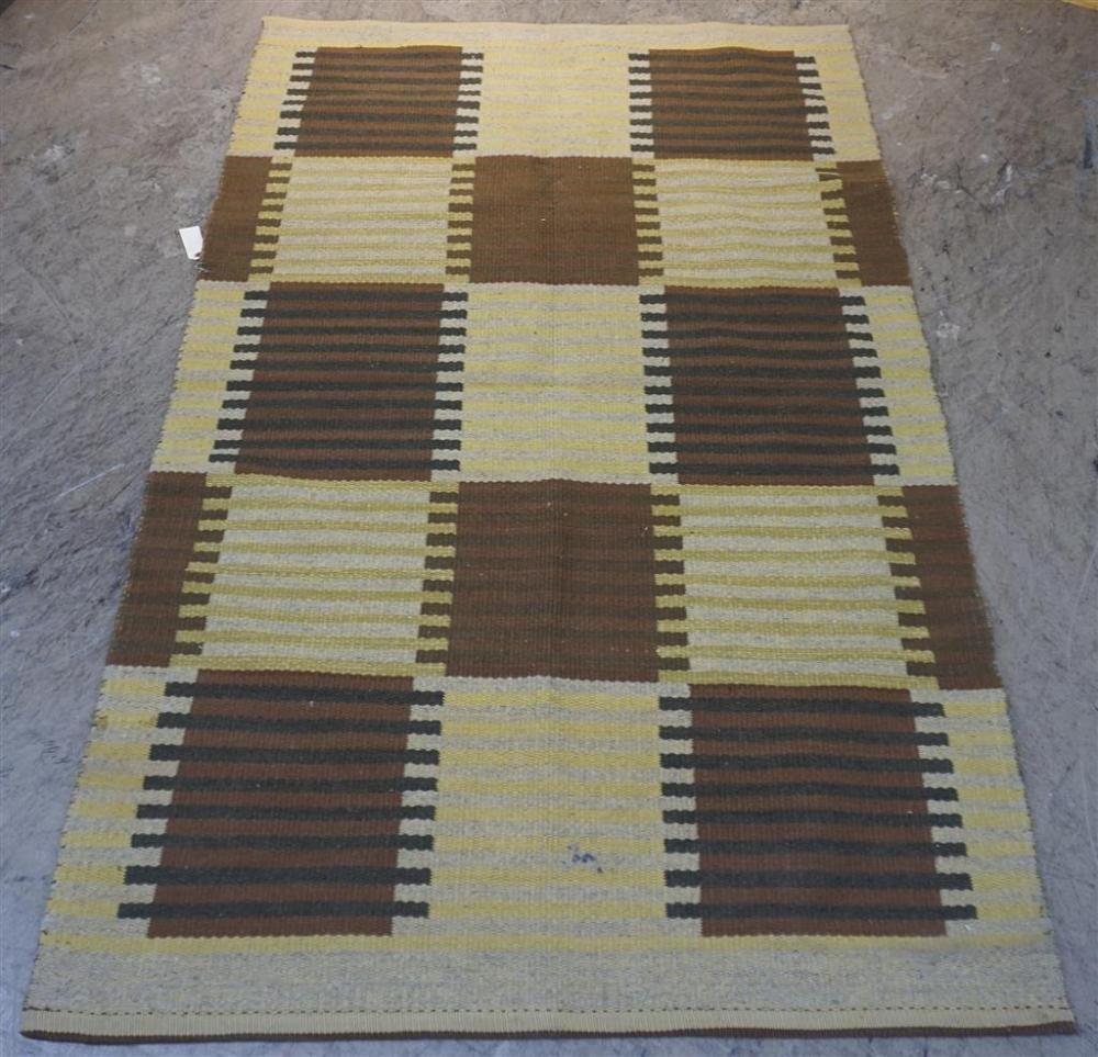 NATIVE AMERICAN STYLE RUG 6 FT 329b0d