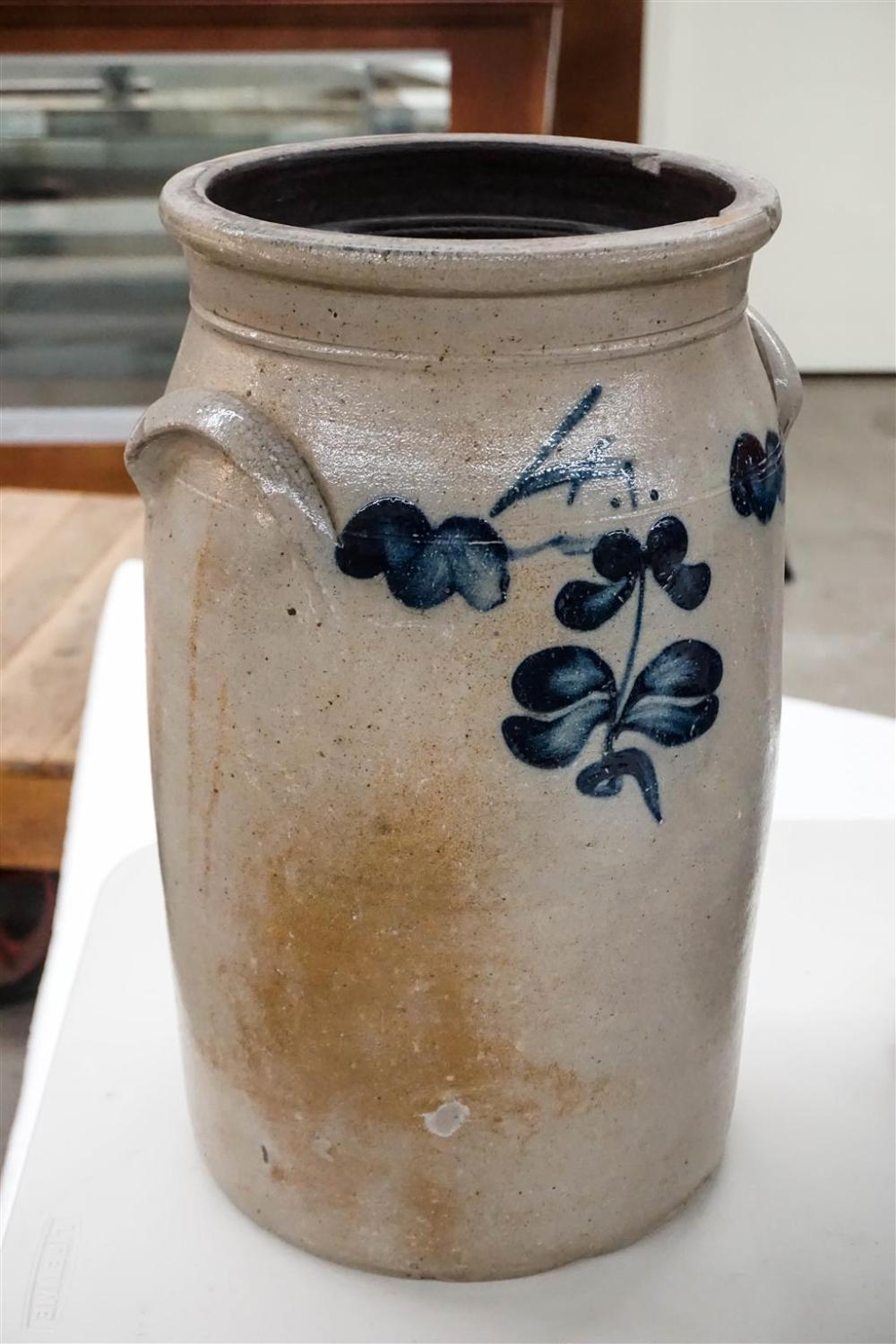 AMERICAN BLUE DECORATED GLAZED