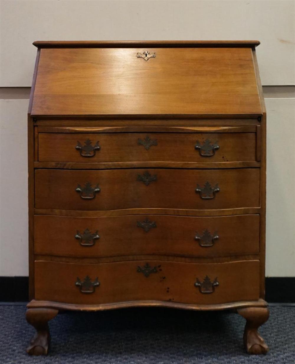 CHIPPENDALE STYLE MAHOGANY SLANT FRONT 329c53