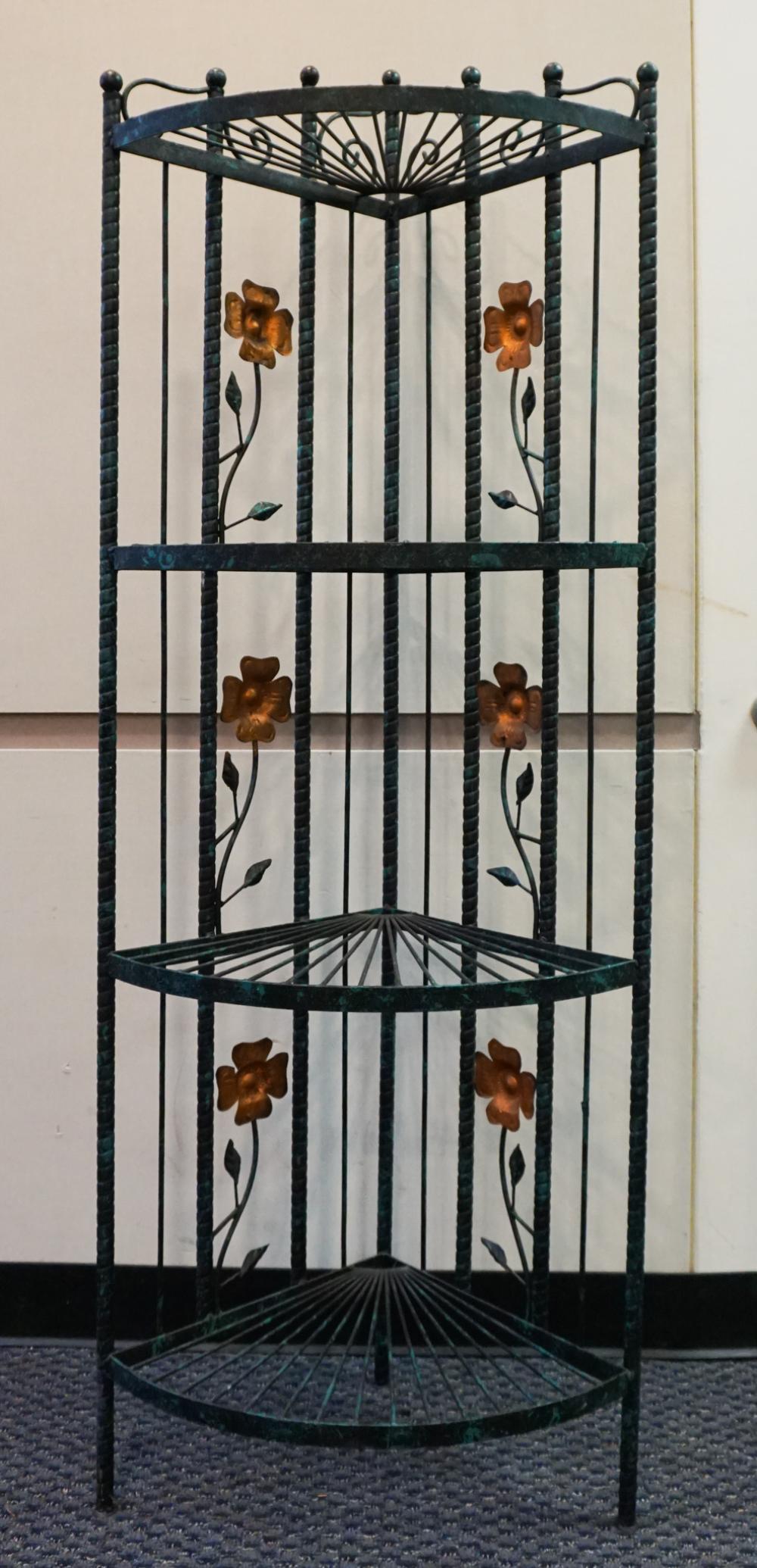 WROUGHT IRON FLORAL DECORATED CORNER