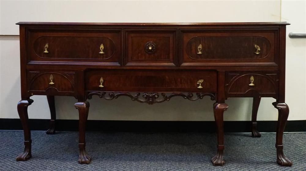 CLASSICAL STYLE MAHOGANY SIDEBOARD  329c76