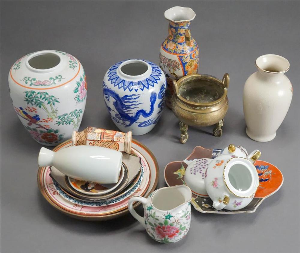 COLLECTION OF MOSTLY ASIAN PORCELAIN 329cb4