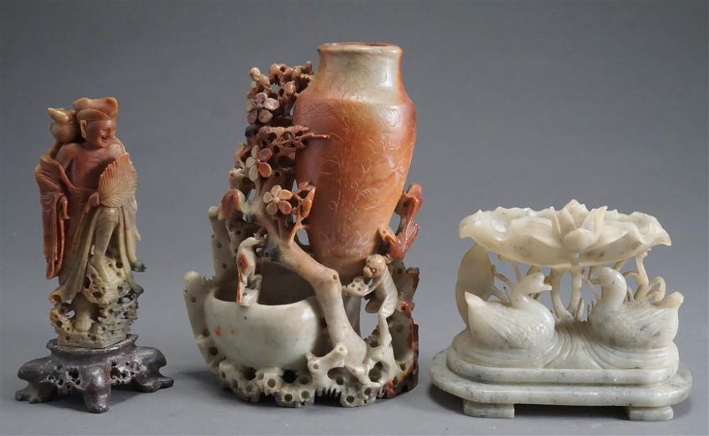 THREE CHINESE CARVED SOAPSTONE 329d2b