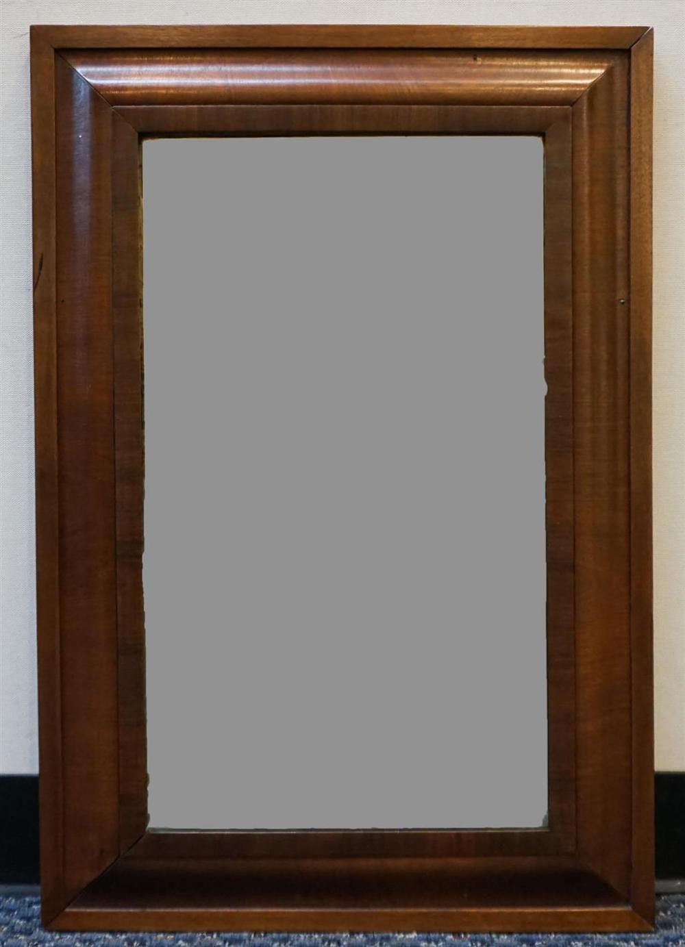 CLASSICAL MAHOGANY OGEE FRAME MIRROR,