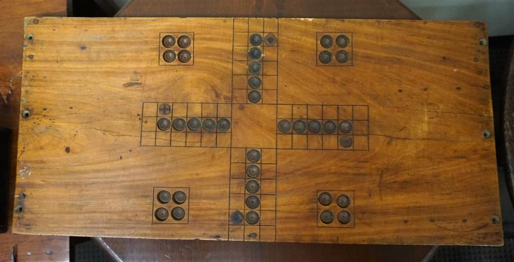 CARVED MAHOGANY GAMEBOARD 12 1 2 329e47