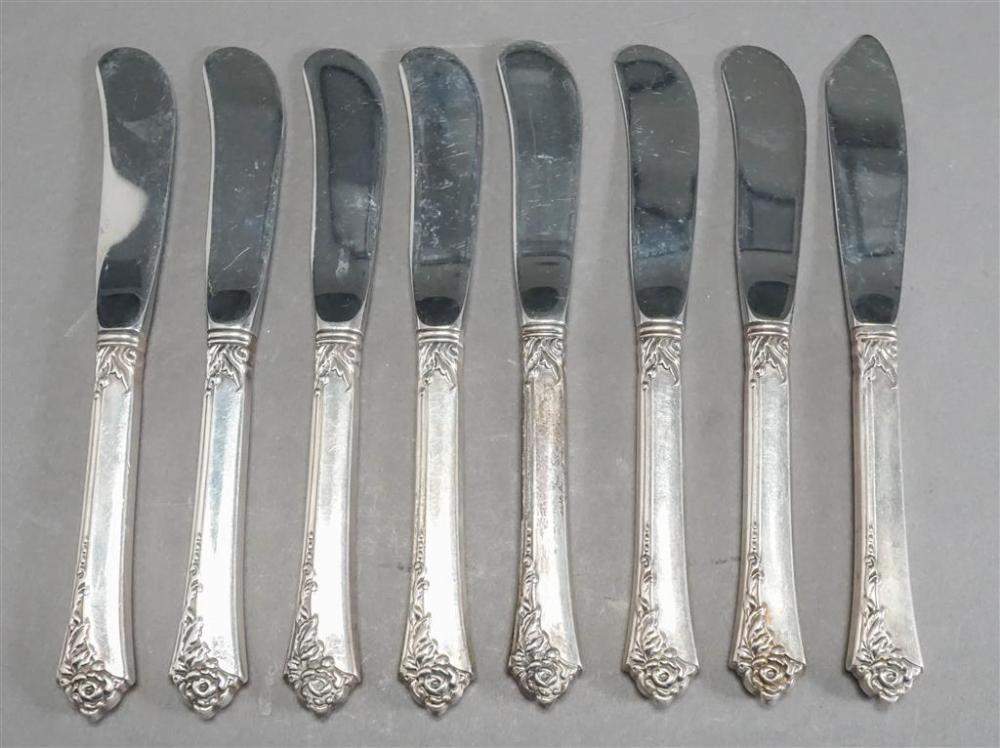 SET OF EIGHT STERLING SILVER HANDLED