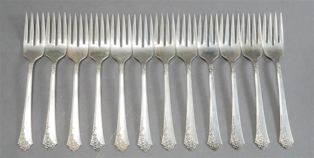 SET OF 12 ONEIDA HEIRLOOM STERLING 329f60