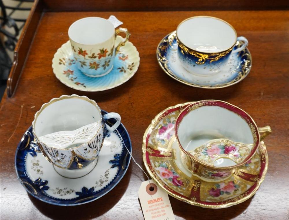 FOUR EUROPEAN AND JAPANESE PORCELAIN 32a050