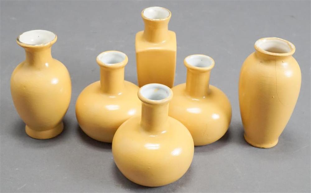 SIX JAPANESE YELLOW GLAZED SMALL 32a078