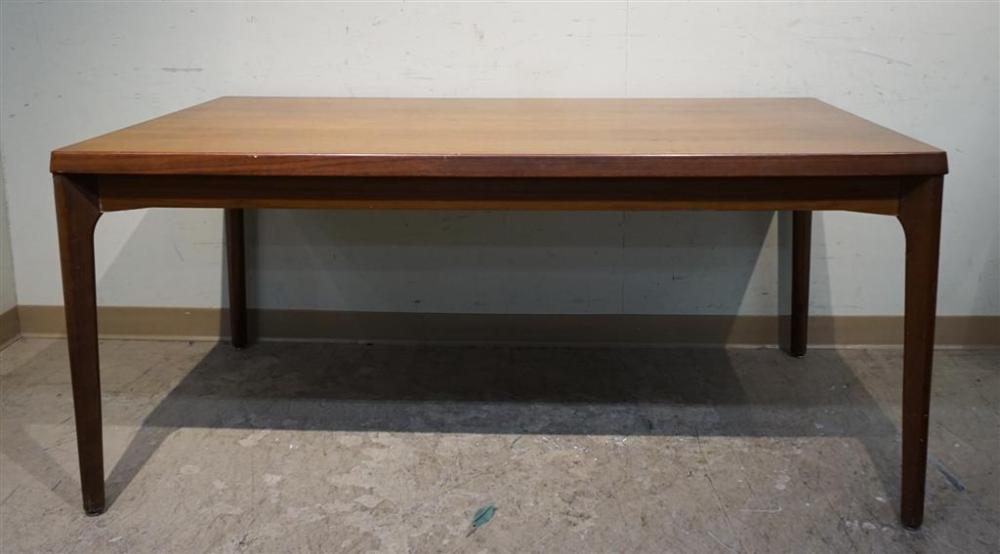 MID CENTURY MODERN TEAK EXTENDABLE 32a0ba