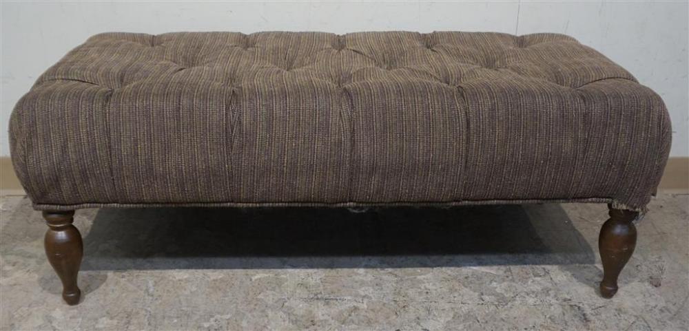 LEE INDUSTRIES FRUITWOOD UPHOLSTERED 32a0e4