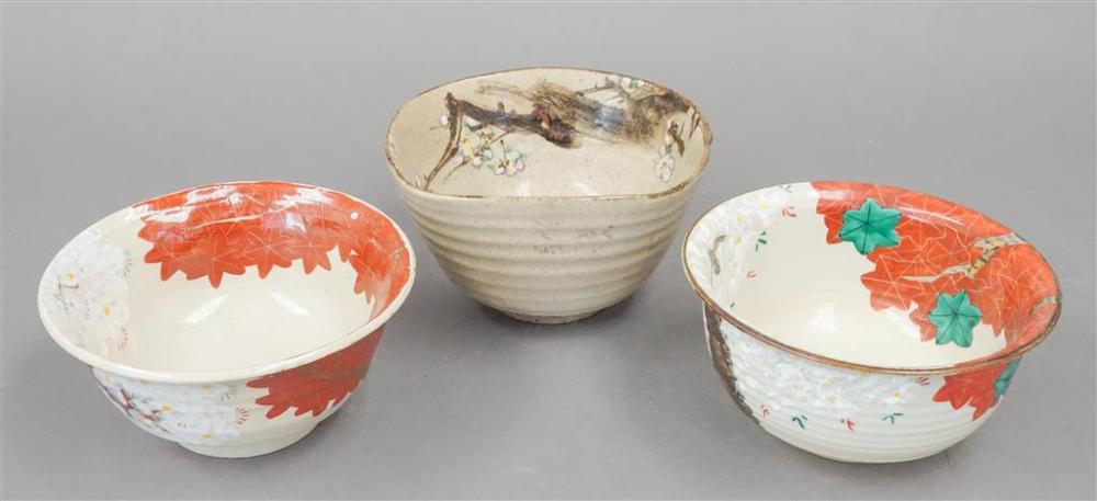 THREE JAPANESE STUDIO POTTERY BOWLSThree