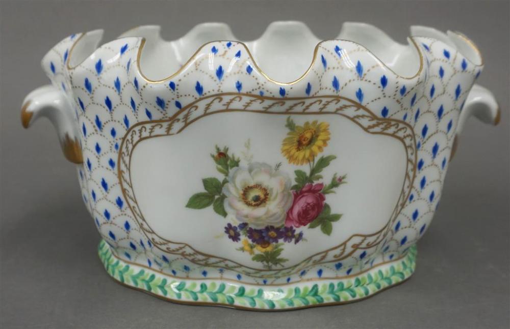 ELIOS GILT FLORAL DECORATED PORCELAIN 32a1cf